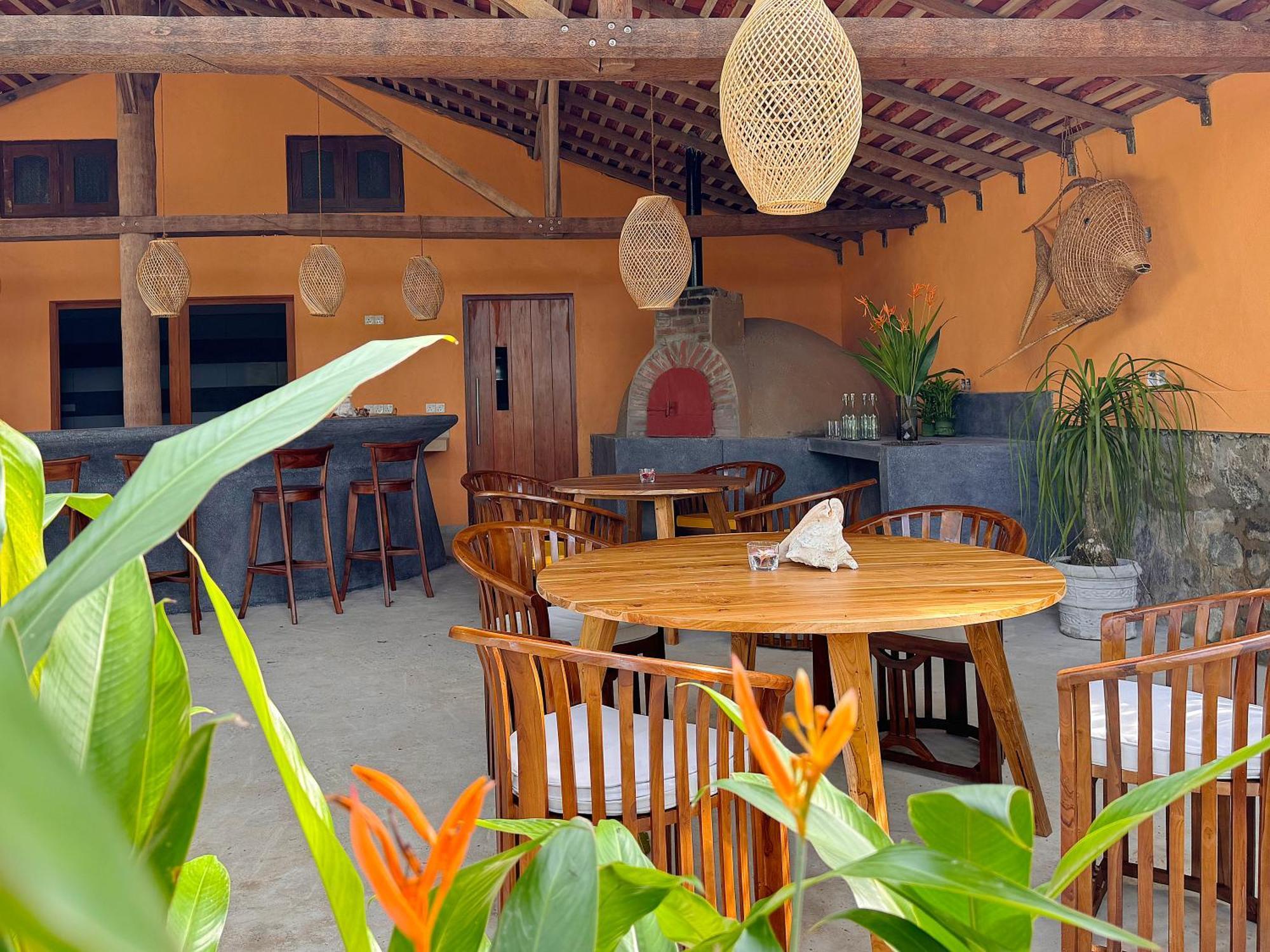 Coastline Mirissa Boutique Hotel And Spa Exterior photo